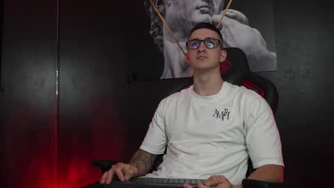 Snapshot of jacksonolsenn chatting on 14, 11, 2025 Jackson Olsen online show from 14, 11, 2025