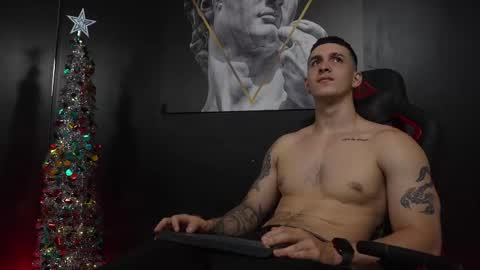 Snapshot of jacksonolsenn chatting on 5, 12, 2025 Jackson Olsen online show from 5, 12, 2025