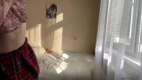 Lillian online show from 11, 3, 2026