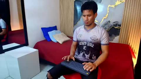 Snapshot of jacobwolf__ chatting on 31, 5, 2026 Jacob Wolf online show from 31, 5, 2026