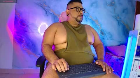 daddy sir master bear online show from 3, 3, 2026