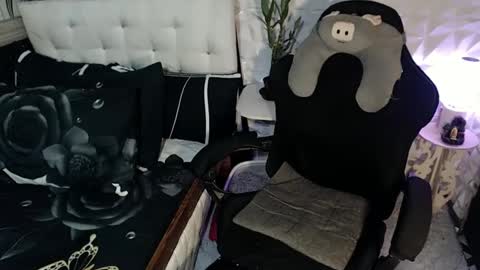 Snapshot of jacque_cole chatting on 27, 2, 2025 Jacque online show from 27, 2, 2025