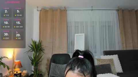 Jacqueline online show from 5, 11, 2025