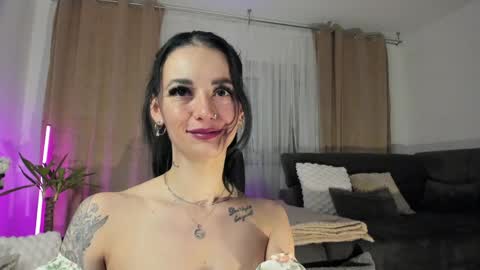 Jacqueline online show from 2, 4, 2026