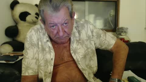 Snapshot of jacques_de_france chatting on 15, 2, 2025 Jacques online show from 15, 2, 2025