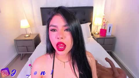  Jade Bonnet online show from 29, 9, 2025