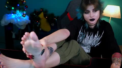 jade_castle online show from 11, 1, 2025