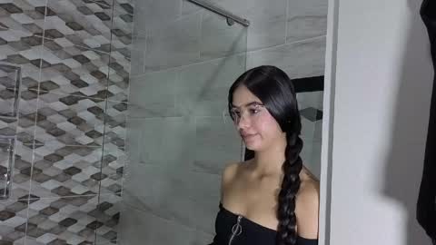 Snapshot of jade_lovv chatting on 4, 6, 2026 jade_lovv online show from 4, 6, 2026