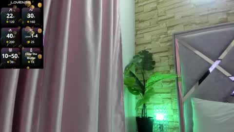 Snapshot of jade_white_ chatting on 22, 9, 2025 jade white online show from 22, 9, 2025