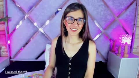 Snapshot of jade_white_ chatting on 19, 11, 2025 jade white online show from 19, 11, 2025