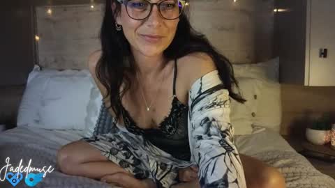 Jade online show from 9, 7, 2026