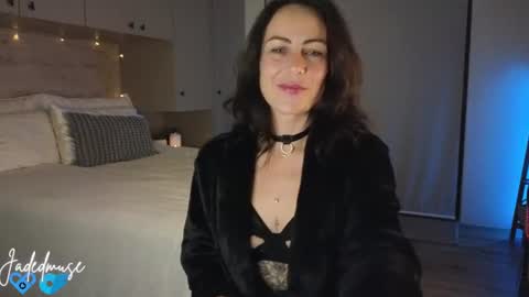 Jade online show from 23, 7, 2026