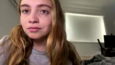 Snapshot of jademonroe0522 chatting on 9, 2, 2026 jademonroe0522 online show from 9, 2, 2026