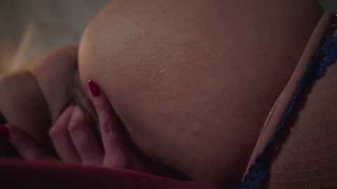 Snapshot of jadeperez_ chatting on 17, 1, 2025 Jade online show from 17, 1, 2025