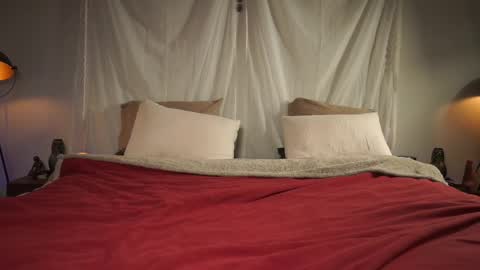 Snapshot of jadeperez_ chatting on 8, 3, 2025 Jade online show from 8, 3, 2025