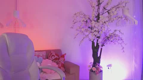 Jade Summer online show from 18, 2, 2026