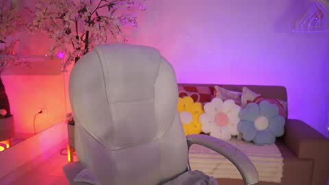 Jade Summer online show from 2, 4, 2026