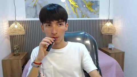 Snapshot of jake_evanss_ chatting on 17, 11, 2025 JAKE online show from 17, 11, 2025