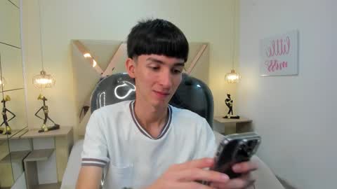 Snapshot of jake_evanss_ chatting on 5, 12, 2025 JAKE online show from 5, 12, 2025