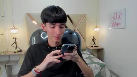 Snapshot of jake_evanss_ chatting on 17, 12, 2025 JAKE online show from 17, 12, 2025