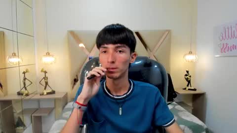 Snapshot of jake_evanss_ chatting on 18, 12, 2025 JAKE online show from 18, 12, 2025