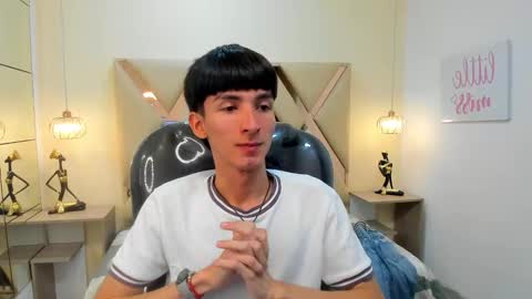 Snapshot of jake_evanss_ chatting on 19, 12, 2025 JAKE online show from 19, 12, 2025