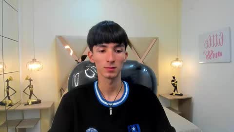 Snapshot of jake_evanss_ chatting on 20, 12, 2025 JAKE online show from 20, 12, 2025