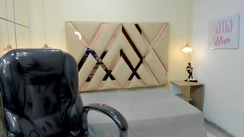 Snapshot of jake_evanss_ chatting on 5, 2, 2026 JAKE online show from 5, 2, 2026