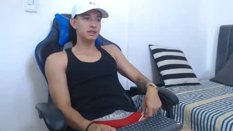Snapshot of jake_shadow14 chatting on 7, 2, 2026 Hi guys im new 3 online show from 7, 2, 2026