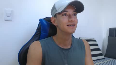 Snapshot of jake_shadow14 chatting on 11, 2, 2026 Hi guys im new 3 online show from 11, 2, 2026