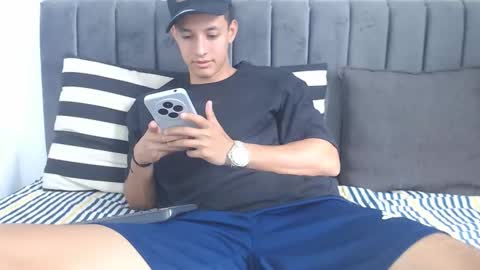 Snapshot of jake_shadow14 chatting on 21, 2, 2026 Hi guys im new 3 online show from 21, 2, 2026