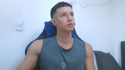 Snapshot of jake_shadow14 chatting on 27, 2, 2026 Hi guys im new 3 online show from 27, 2, 2026