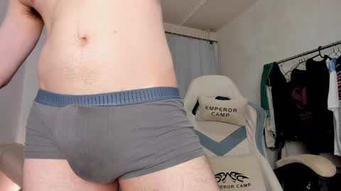 Snapshot of jame_flow chatting on 4, 6, 2026 Hey there Im Jame online show from 4, 6, 2026