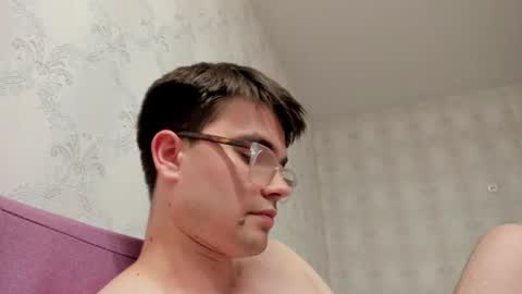Snapshot of jame_flow chatting on 7, 7, 2026 Hey there Im Jame online show from 7, 7, 2026