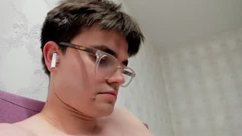Snapshot of jame_flow chatting on 28, 7, 2026 Hey there Im Jame online show from 28, 7, 2026