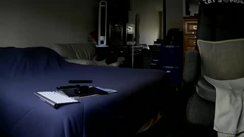 James Bondage online show from 19, 4, 2026