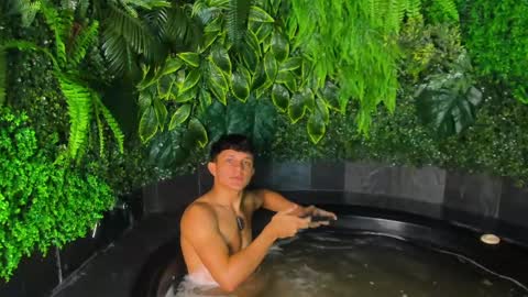 Snapshot of jamesgolden_ chatting on 7, 3, 2025 jamesgolden_ online show from 7, 3, 2025