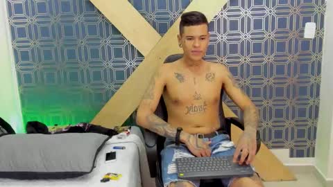 Snapshot of jamesinked_ chatting on 31, 12, 2024 Jamesinked  online show from 31, 12, 2024