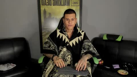 Snapshot of jamesinked_ chatting on 4, 1, 2025 Jamesinked  online show from 4, 1, 2025