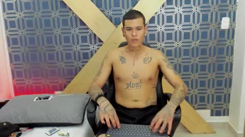 Snapshot of jamesinked_ chatting on 10, 1, 2025 Jamesinked  online show from 10, 1, 2025