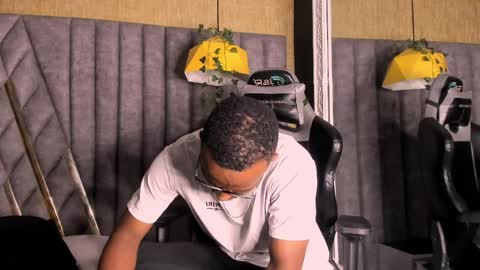 James  online show from 10, 4, 2026