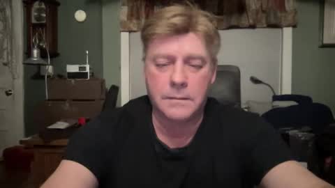 Snapshot of jamesxxxcam chatting on 15, 1, 2025 James online show from 15, 1, 2025