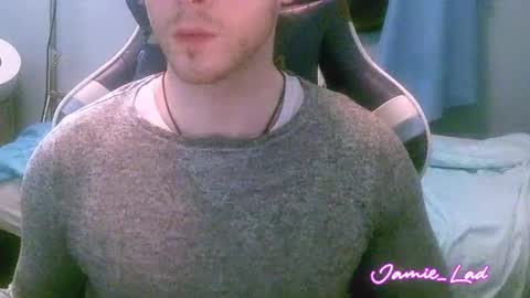 Snapshot of jamie_lad chatting on 17, 12, 2024 Jamie online show from 17, 12, 2024