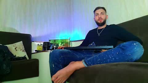 Robbie online show from 7, 3, 2025