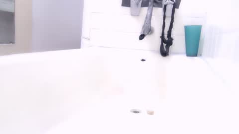 Bootyshows online show from 8, 7, 2026