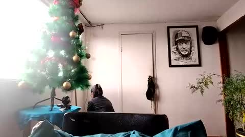 janariivera1 online show from 2, 12, 2025