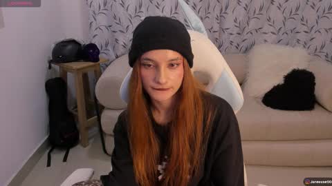 Snapshot of janee_lane chatting on 6, 11, 2025 Jane online show from 6, 11, 2025