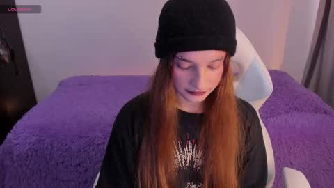 Snapshot of janee_lane chatting on 19, 11, 2025 Jane online show from 19, 11, 2025