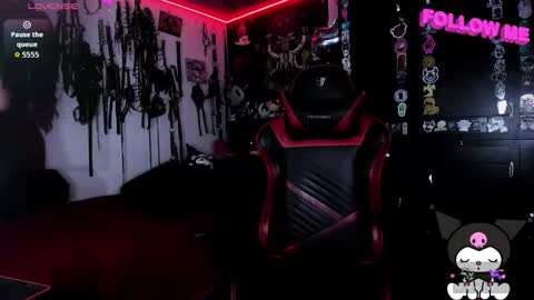 Snapshot of janna_ink chatting on 25, 9, 2025 online show from 25, 9, 2025