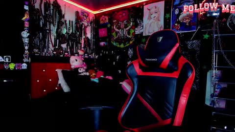 Snapshot of janna_ink chatting on 27, 3, 2026 online show from 27, 3, 2026